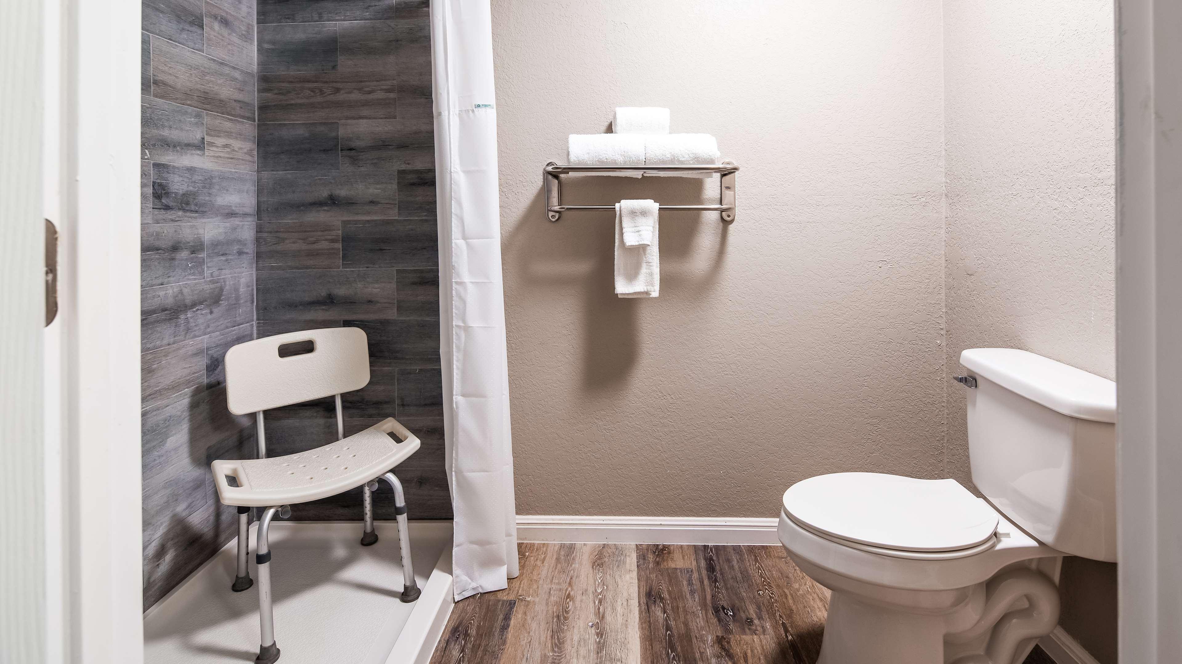 Travelodge By Wyndham Downtown Northeast
