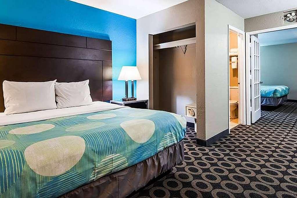 Travelodge By Wyndham Downtown Northeast 2*